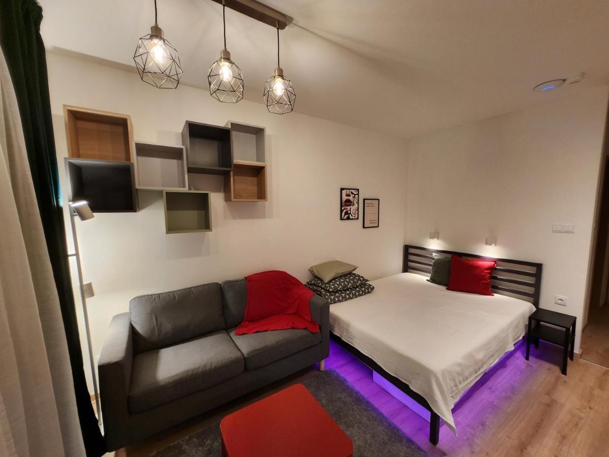 Апарт отель Apartman 18 Дебрецен Экстерьер фото