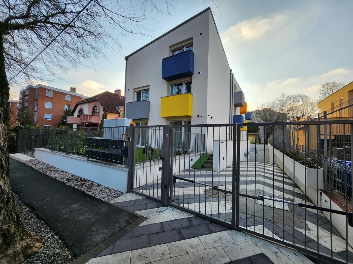 Апарт отель Apartman 18 Дебрецен Экстерьер фото